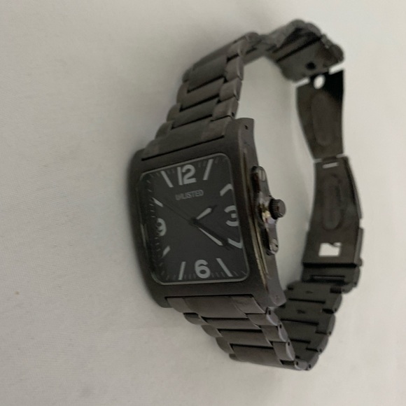 UNLISTED BY KENNETH COLE IS WATCH - Picture 4 of 5